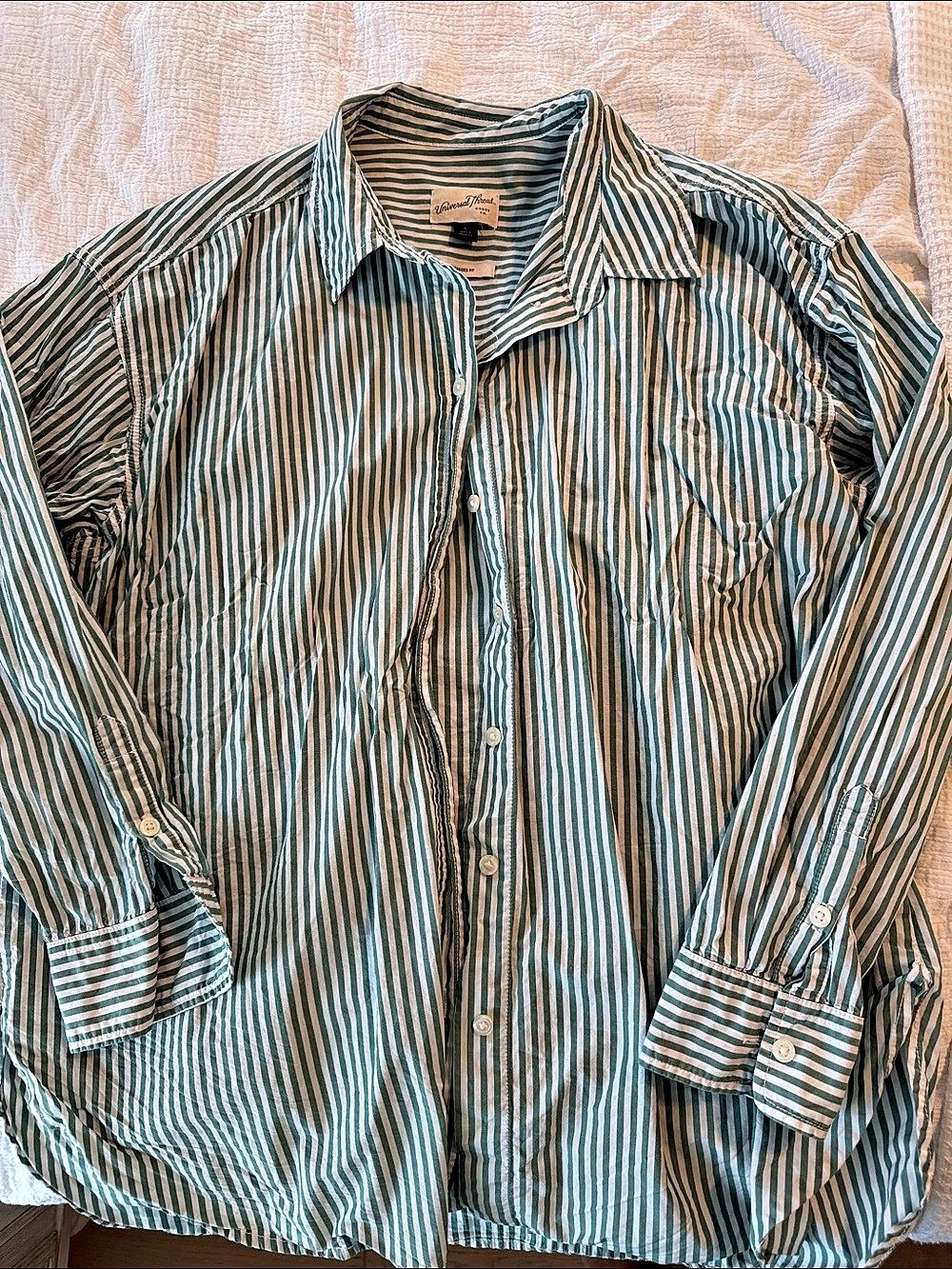 Universal Thread Oversized Long Sleeve Collared Button-Down Shirt Oversized